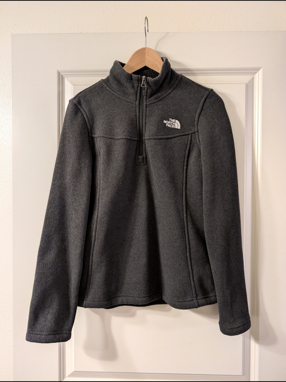 The North Face Women's Dark Gray Quarter-Zip Fleece